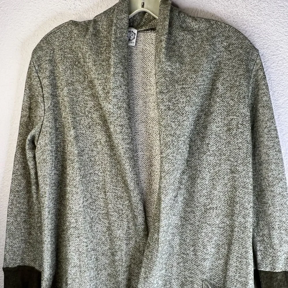 Sun & Moon Cardigan‎ Sweater - Picture 6 of 7